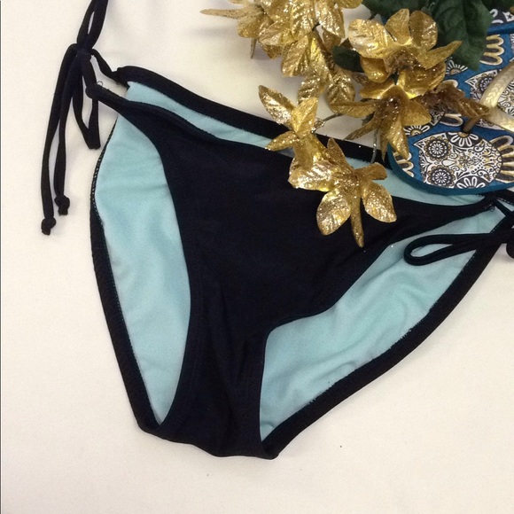 Xhilaration Other - Black string bikini bottoms